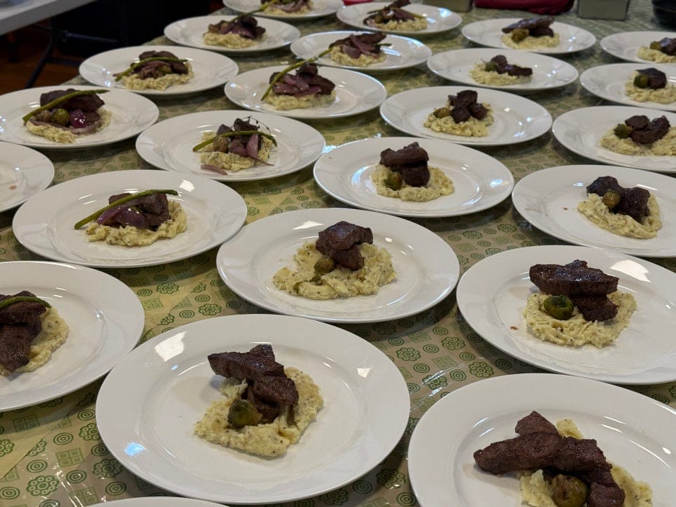 VIP Session Coffee Break & Formal Lunch Course Menu Catering — 17