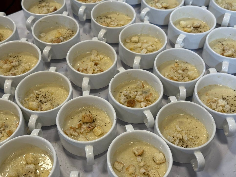 VIP Session Coffee Break & Formal Lunch Course Menu Catering — 19