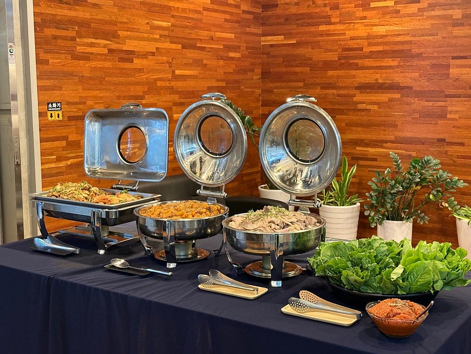 Corporate Office Catering in Guro for a Young Workforce — 2