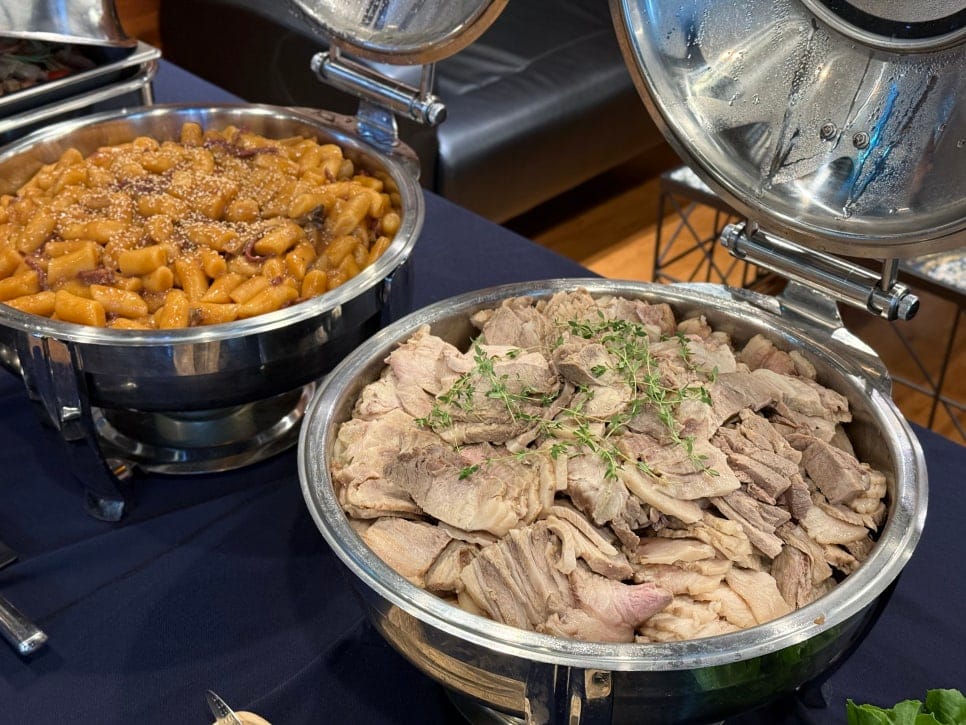 Corporate Office Catering in Guro for a Young Workforce — 11