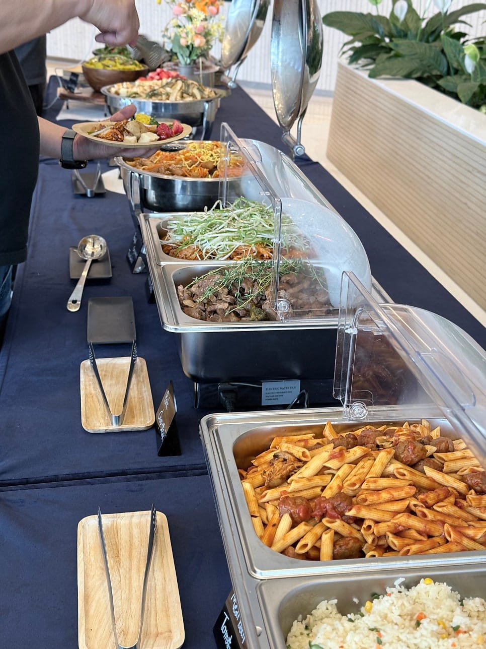 Why Pharmaceutical Companies Choose Chef's Table Catering for VIP Events — 15