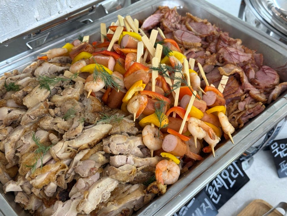 Intimate First Birthday Party Catering at a Private Home — 13