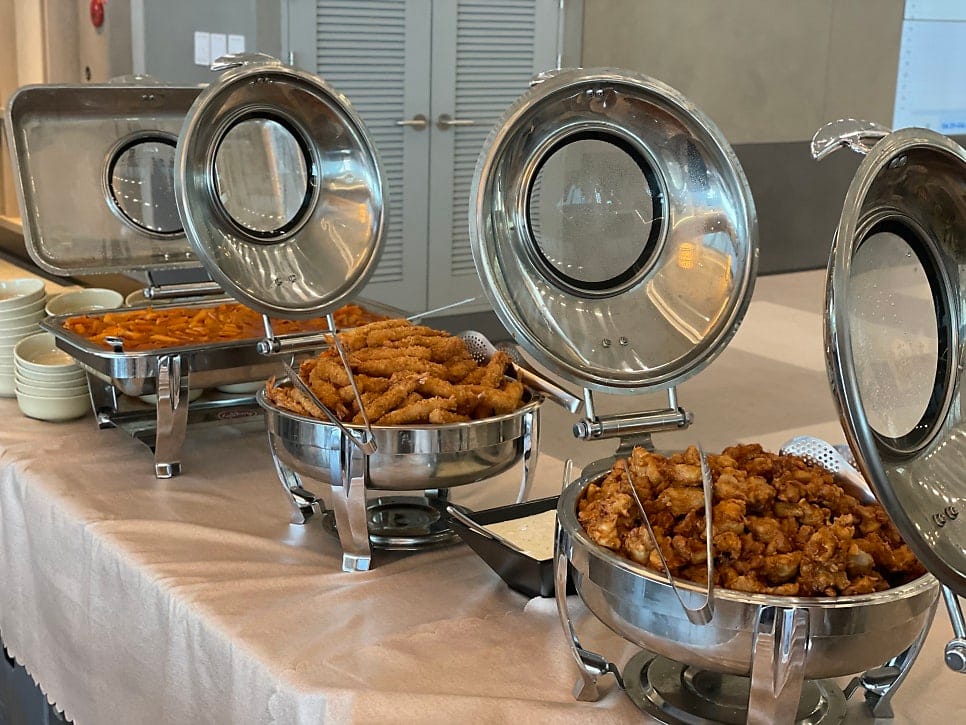 Why More Companies Are Switching to Regular Lunch Catering — 9