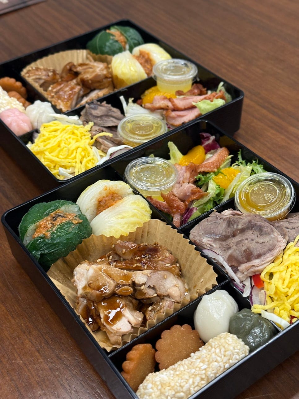 Conference & Seminar Catering: Breakfast Finger Food and Boxed Lunch in One Service — 18