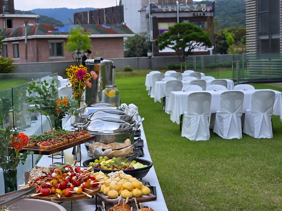 Small Wedding Buffet Catering: How Couples Are Creating the Perfect Atmosphere and Menu — 6