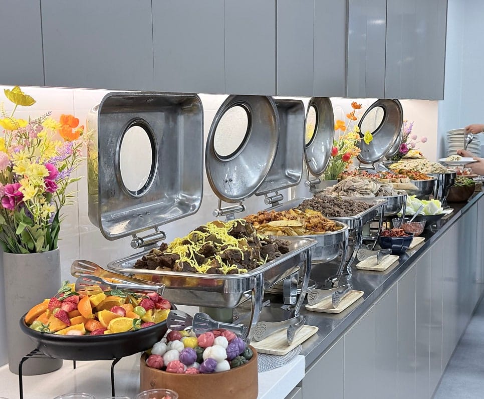 Small Wedding Buffet Catering: How Couples Are Creating the Perfect Atmosphere and Menu — 9