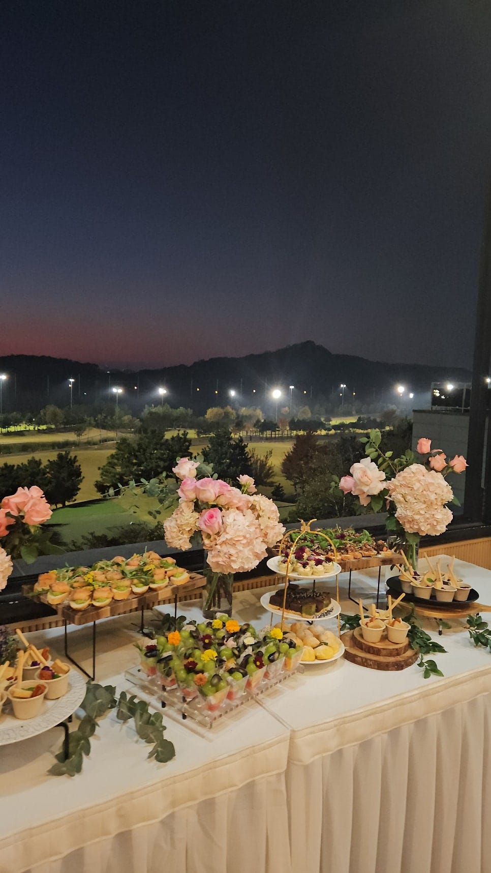 Small Wedding Buffet Catering: How Couples Are Creating the Perfect Atmosphere and Menu — 10
