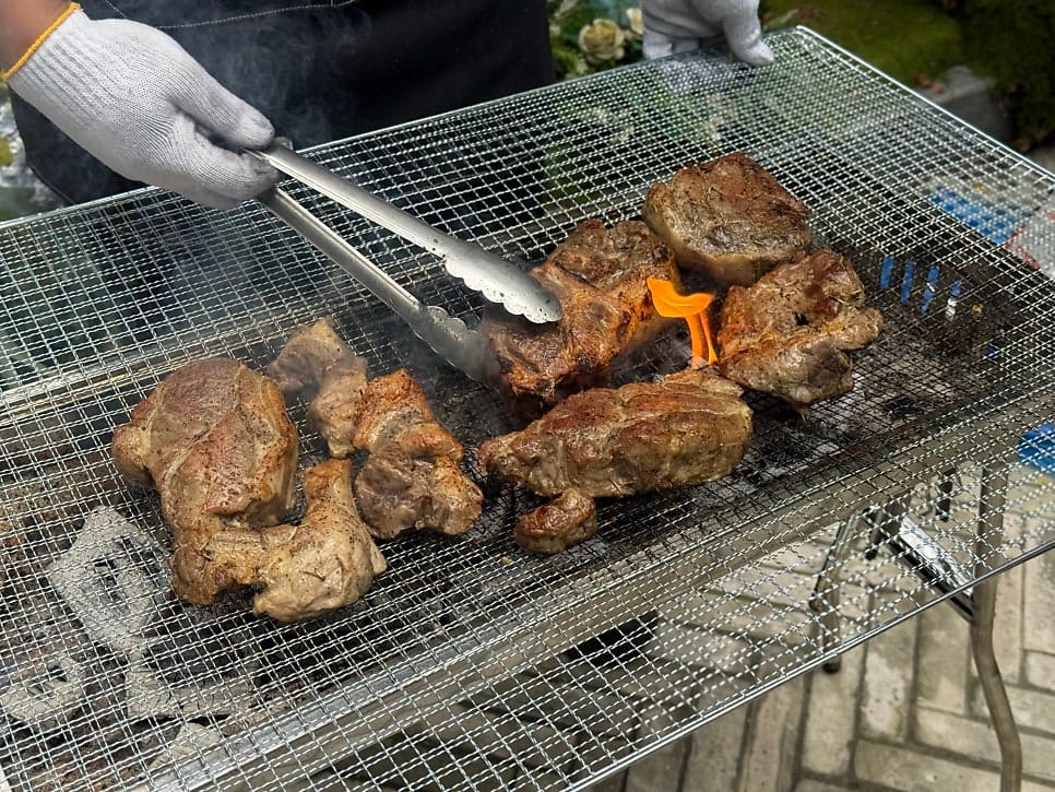 7-Item Live BBQ Platter Catering: Chef Grills On-Site for Your Event — 4