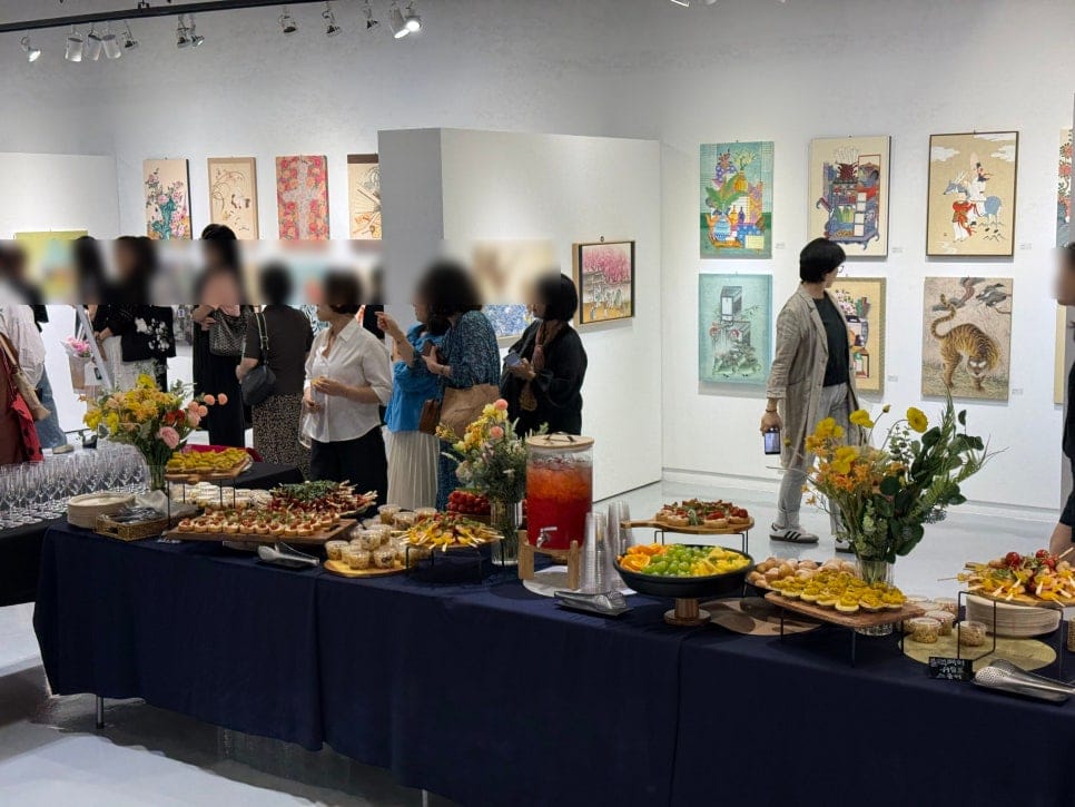 Gallery Catering in Insadong: Finger Food Setup for an Art Exhibition Opening