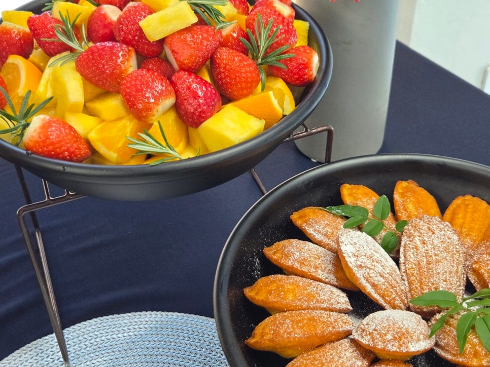 Vegan and Regular Options Together: A Custom Buffet Catering Review