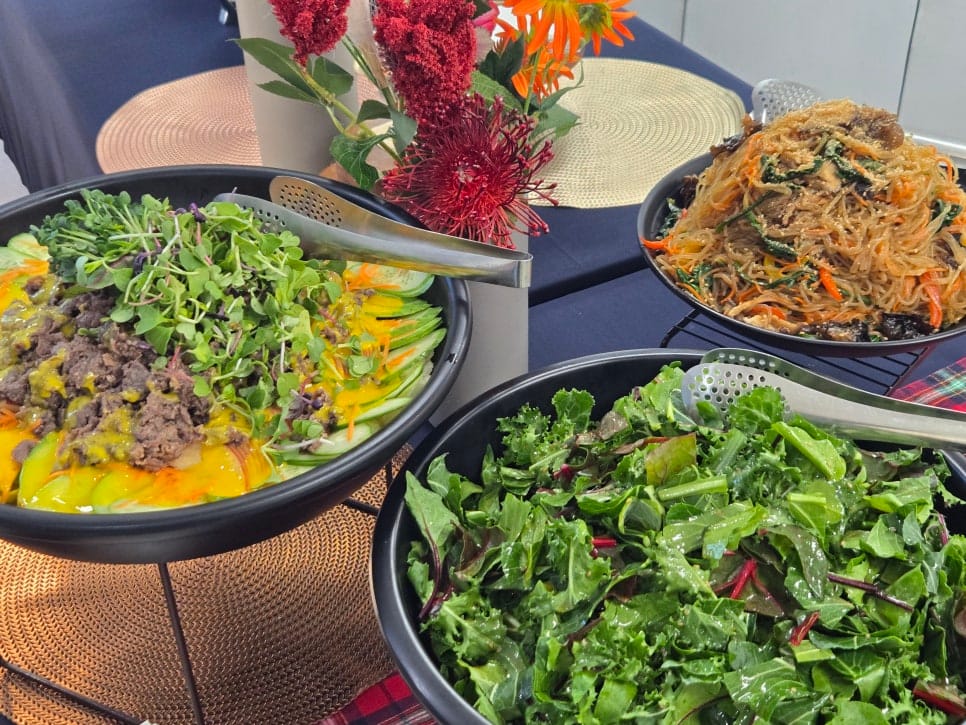 Vegan and Regular Options Together: A Custom Buffet Catering Review — 2