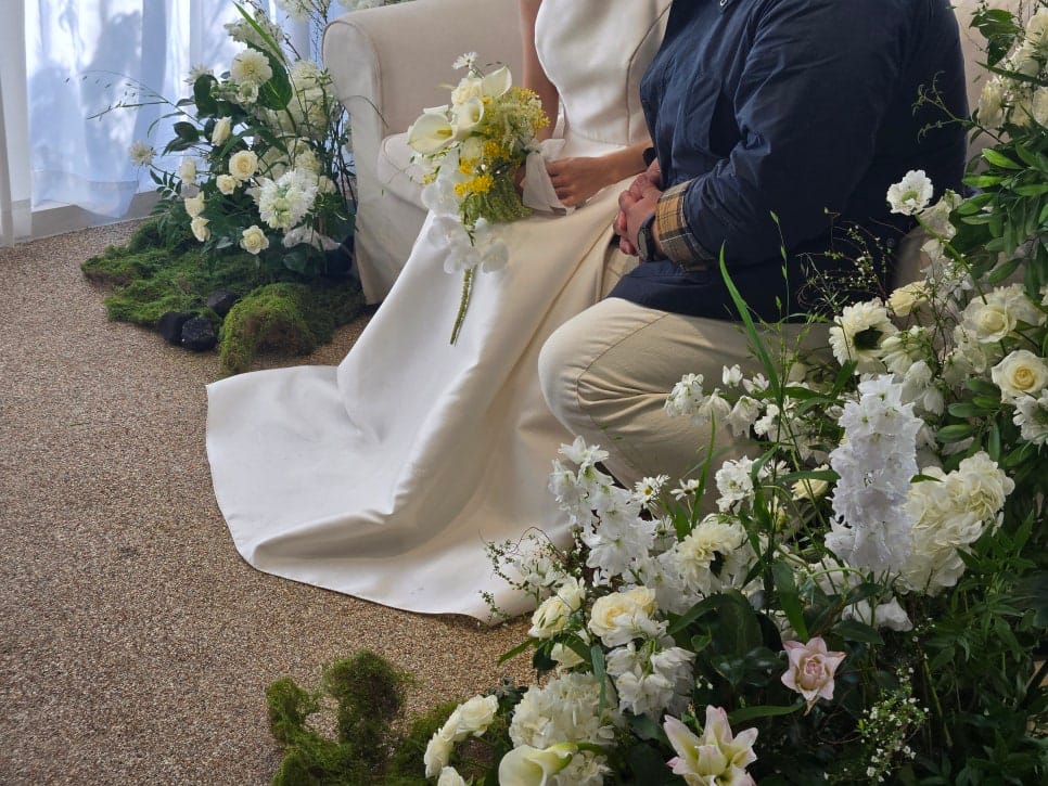 Why MZ-Gen Couples Obsess Over Catering More Than the Venue for Small Weddings