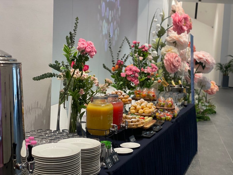 Why MZ-Gen Couples Obsess Over Catering More Than the Venue for Small Weddings — 4