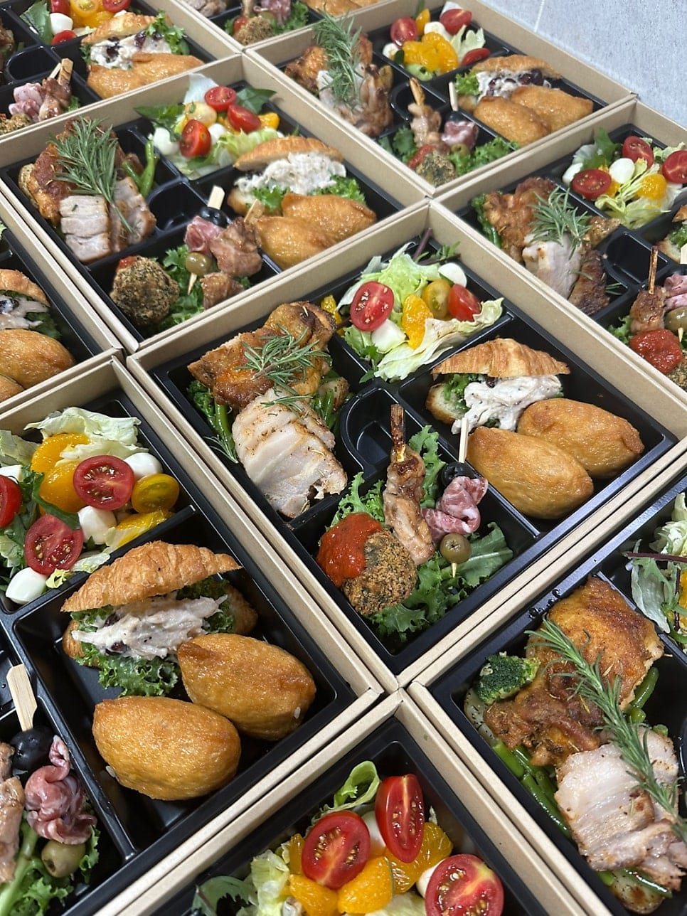 Why MZ-Gen Couples Obsess Over Catering More Than the Venue for Small Weddings — 9