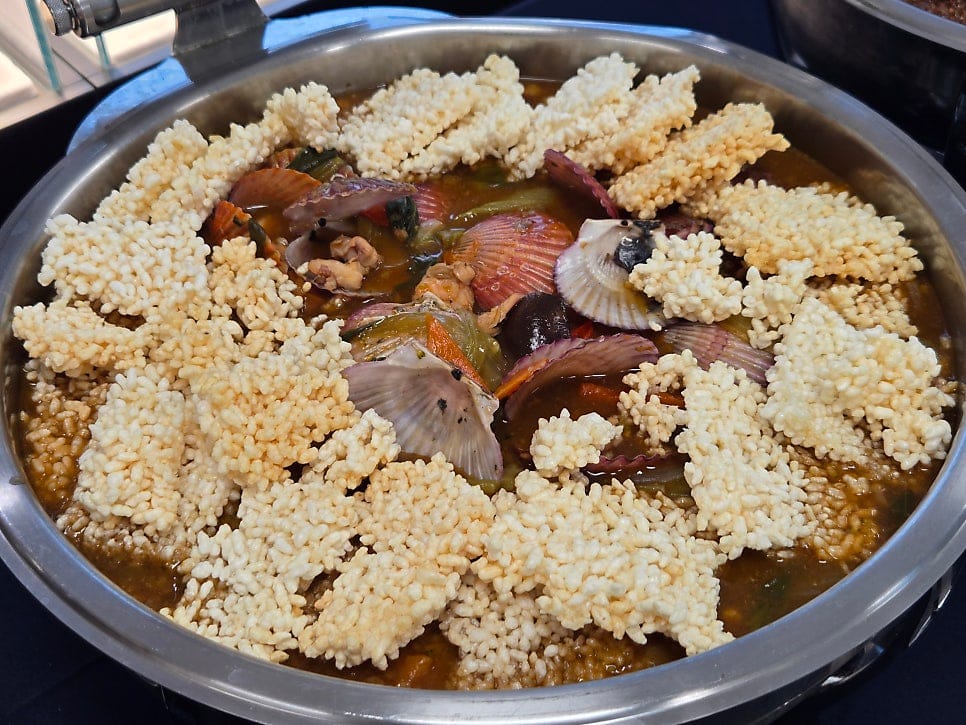 Lunar New Year Catering for Solo-Living Employees: A Practical Holiday Benefit