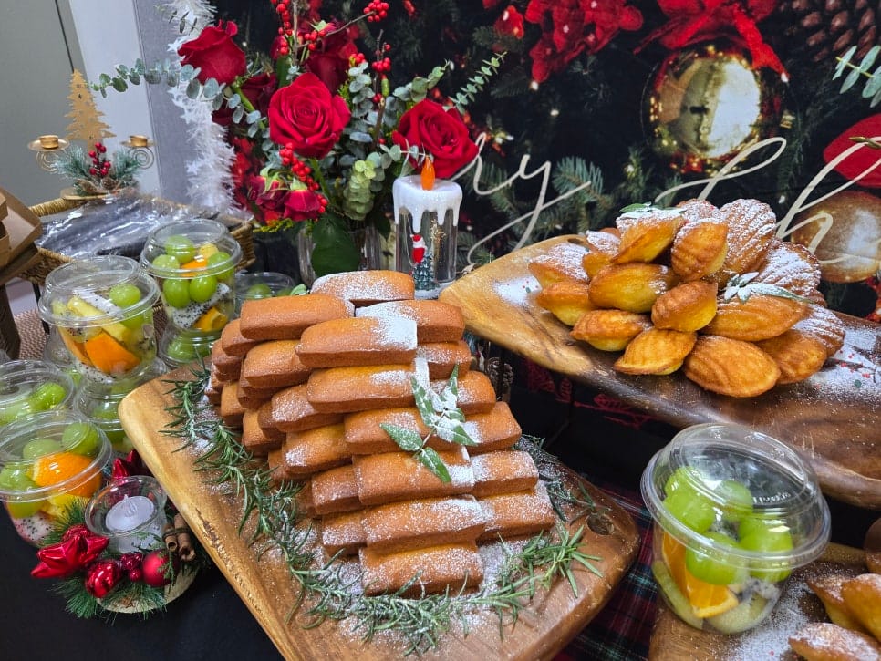 Finger Food Catering for a Hyundai Department Store Employee Awards Ceremony — A Style That Works for New Year Corporate Events Too
