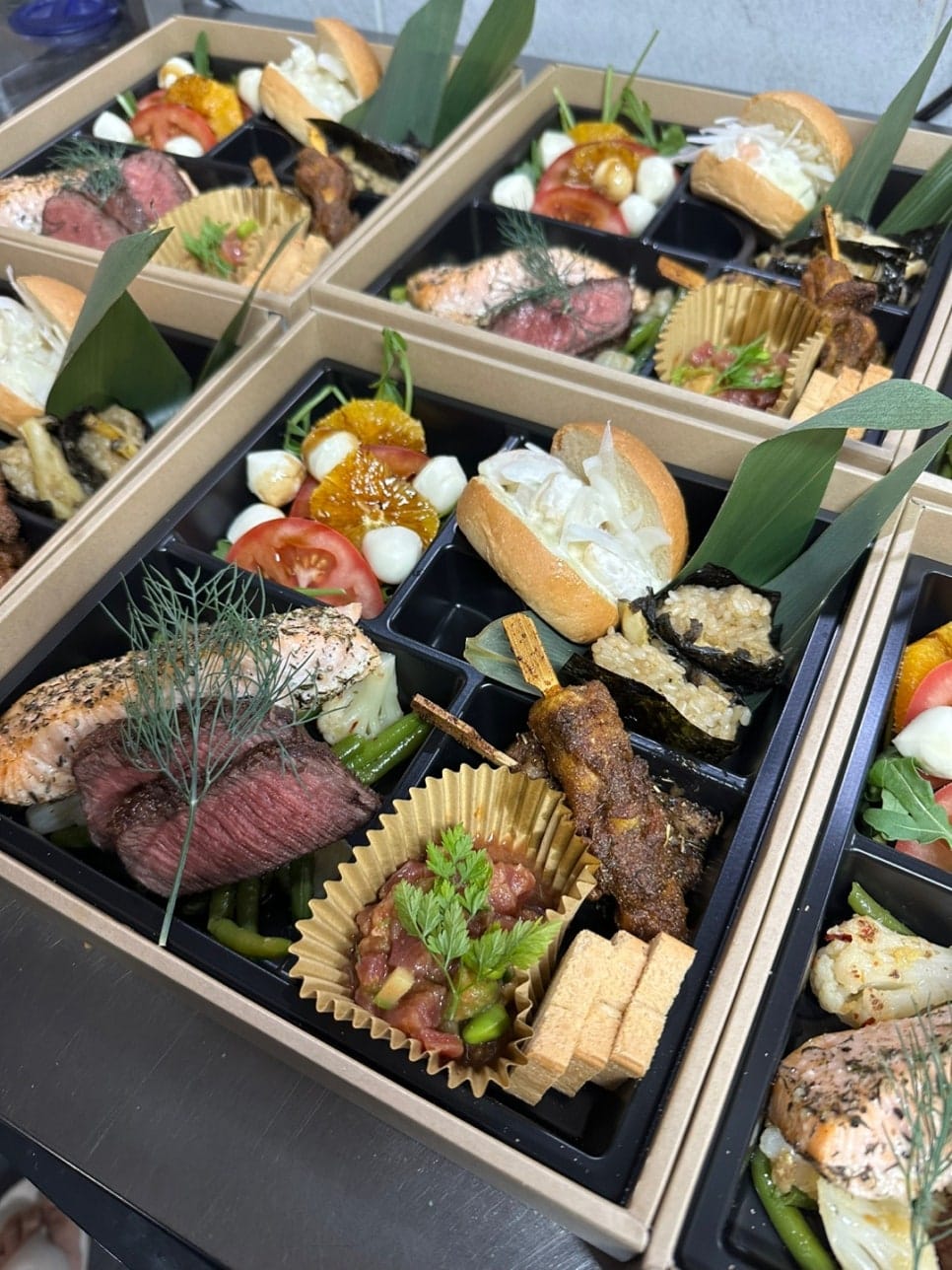 Drop-off Catering vs. Full-Service Catering: Which Is Right for Your Event?