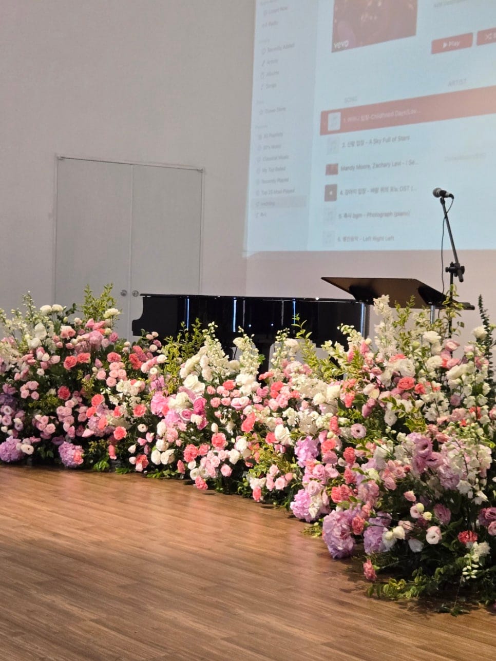 Wedding Catering in Jeju — Custom Course, Buffet & Small Wedding Options — 12