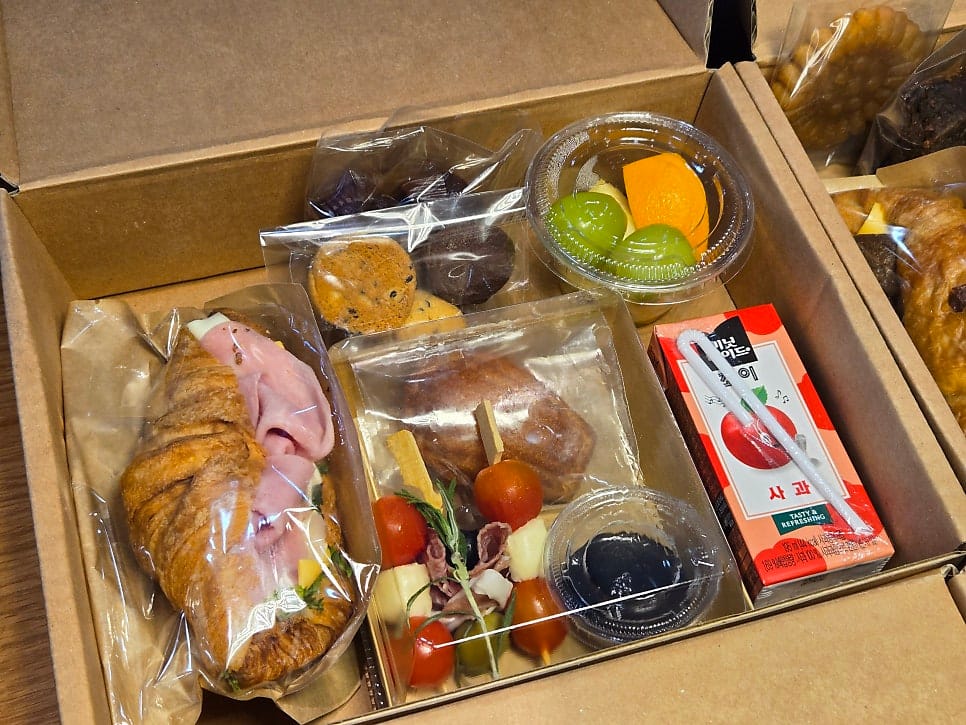 Vegan & Regular Boxed Lunch Catering for Year-End VIP Corporate Events — 3