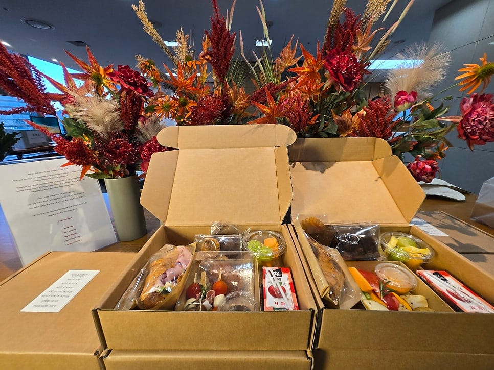 Vegan & Regular Boxed Lunch Catering for Year-End VIP Corporate Events — 8