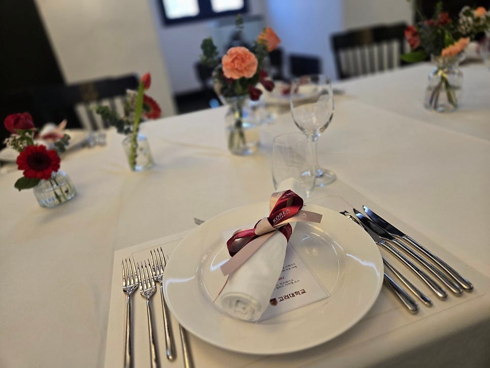 Korean & Western Course Menu Catering at Korea University — 10