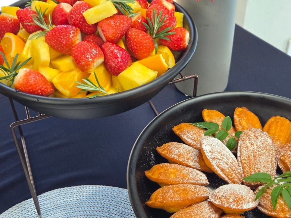 Vegan and Regular Options Together: A Custom Buffet Catering Review