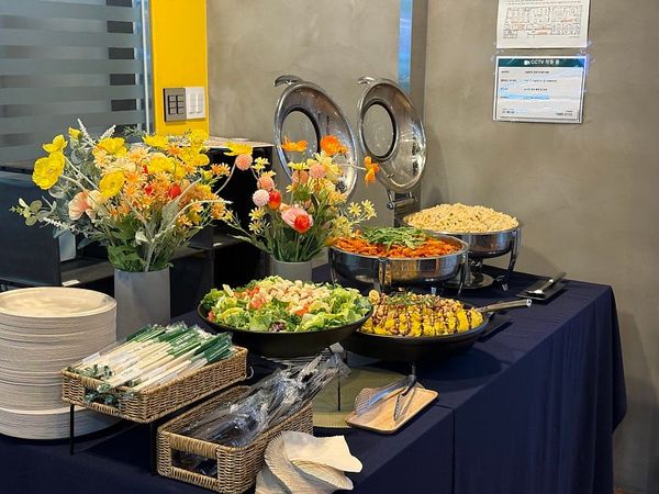 Corporate Office Catering in Guro for a Young Workforce