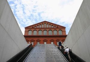 800px-Judiciary_Square_Metro,_Building_Museum
