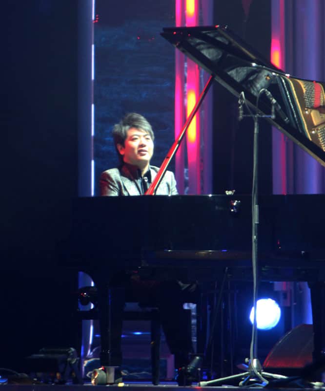 Lang Lang playing at the Nobel Peace Prize concert in 2009.