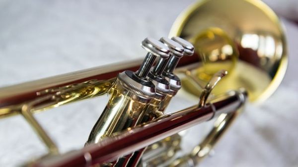 Image: Trumpet; Article: Mastering the Trumpet: A Guide to Playing Frank Sinatra Classics