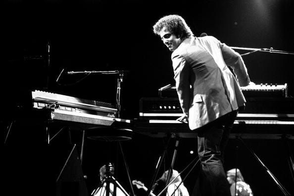 10 Billy Joel Songs Every Pianist Should Learn