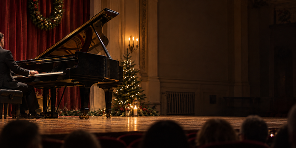 Plan Cinematic Moments This Holiday Season with Lisa Donovan Lukas