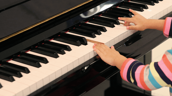 25 Easy Kids Songs On Piano