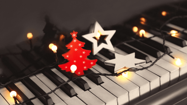 10 Festive Christmas Solos For Piano Learners
