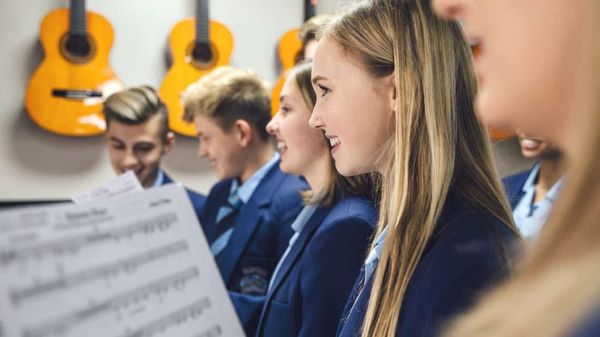 10 Best Choir Songs for High School Choirs