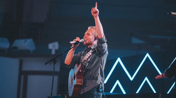 article: Music Directors: How to Lead Worship Effectively
