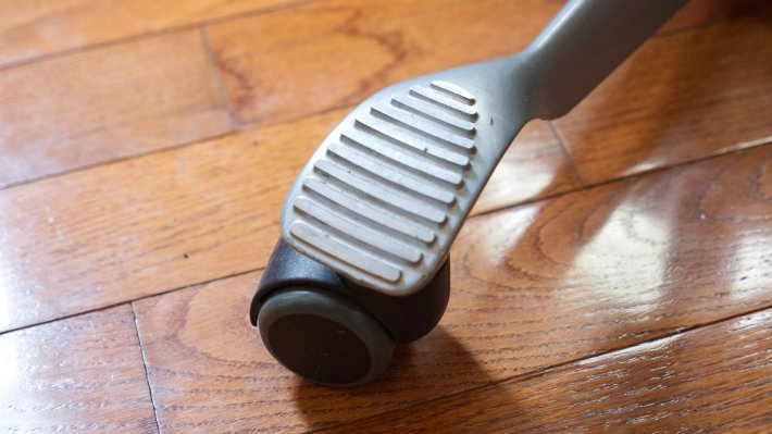 A picture showing off the casters on my capisco. They have a metal ridged surface that you can perch on.