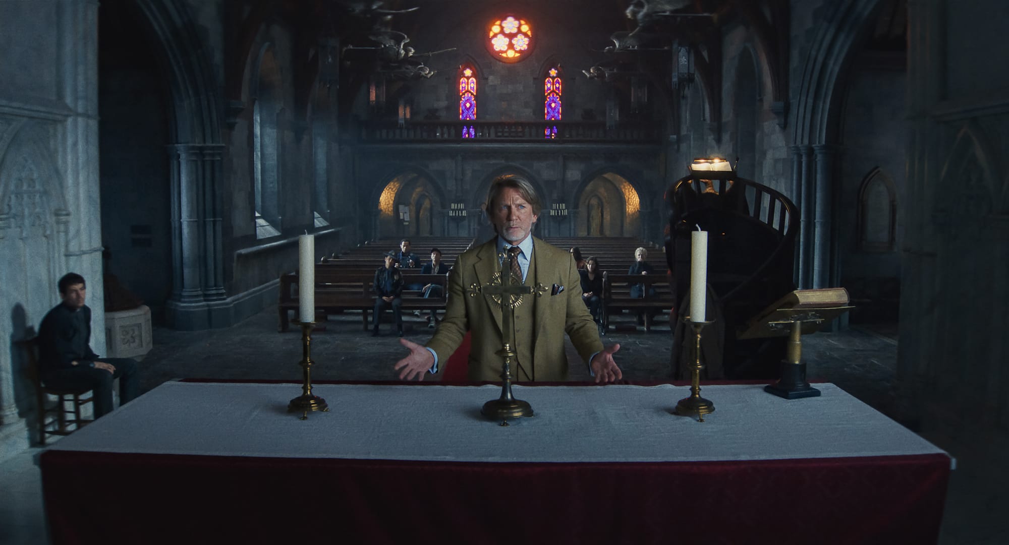 Daniel Craig in Wake Up Dead Man. 