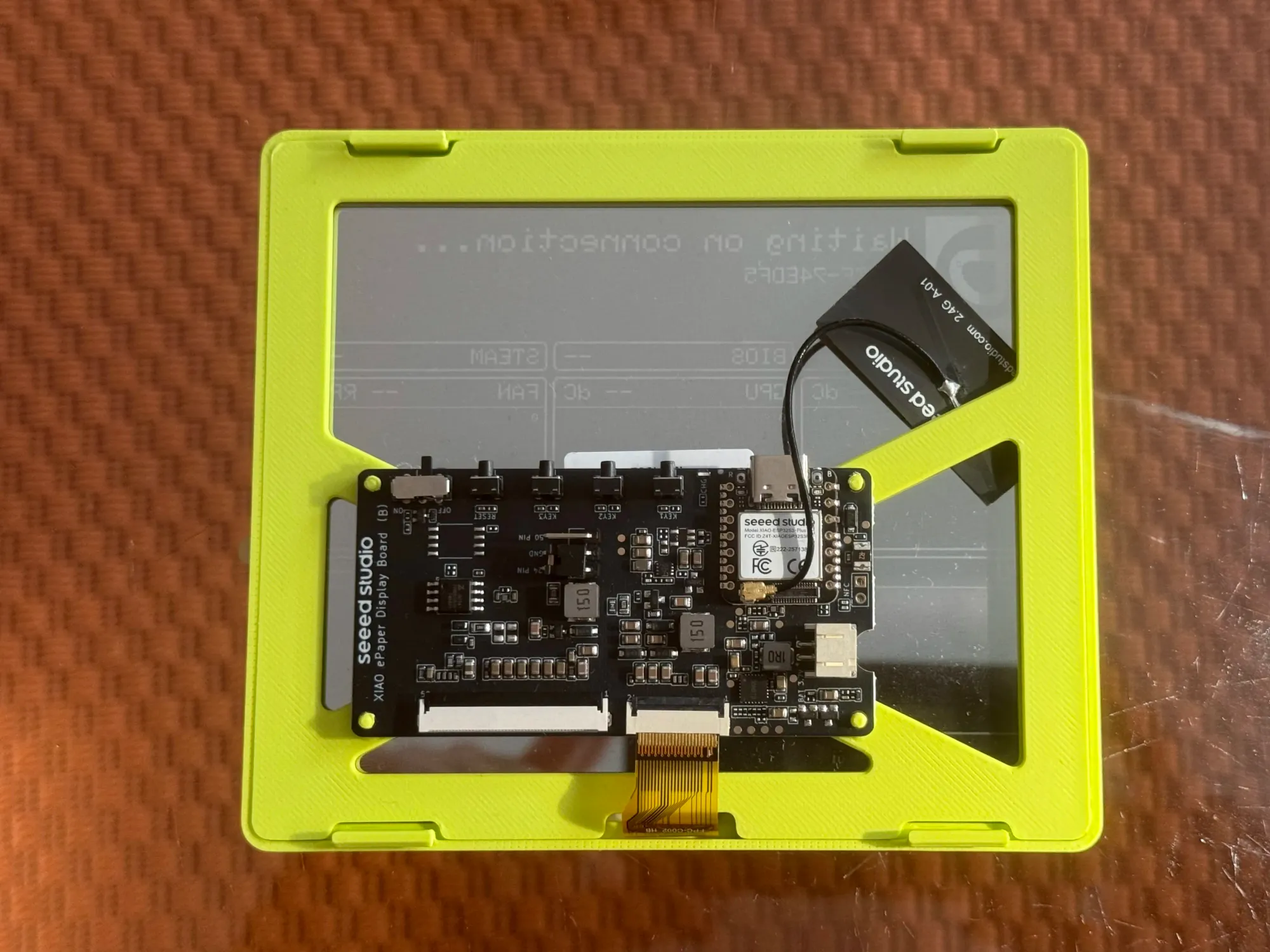 The Steam Machine's ePaper Faceplate Is Open Source And Full Of Possibility