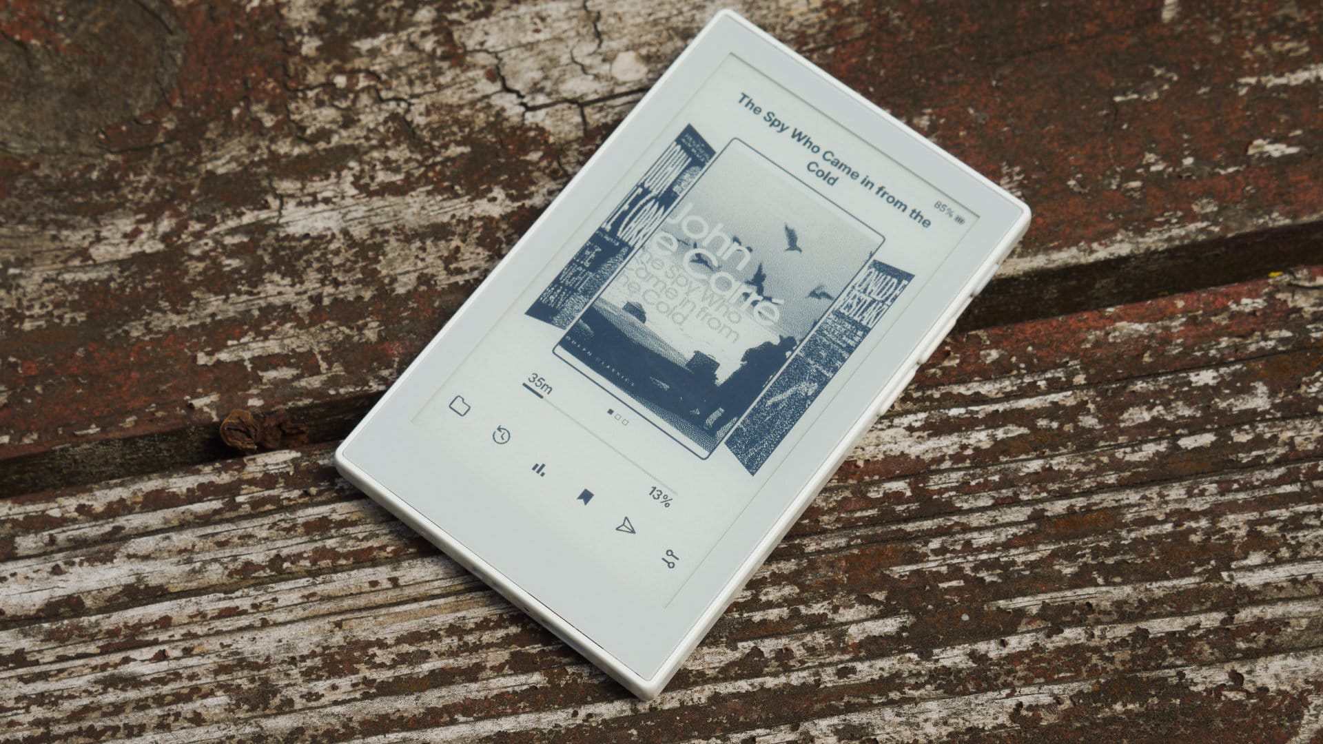 The ReTerminal Sticky Is An E-Paper Display Begging You To Hack It