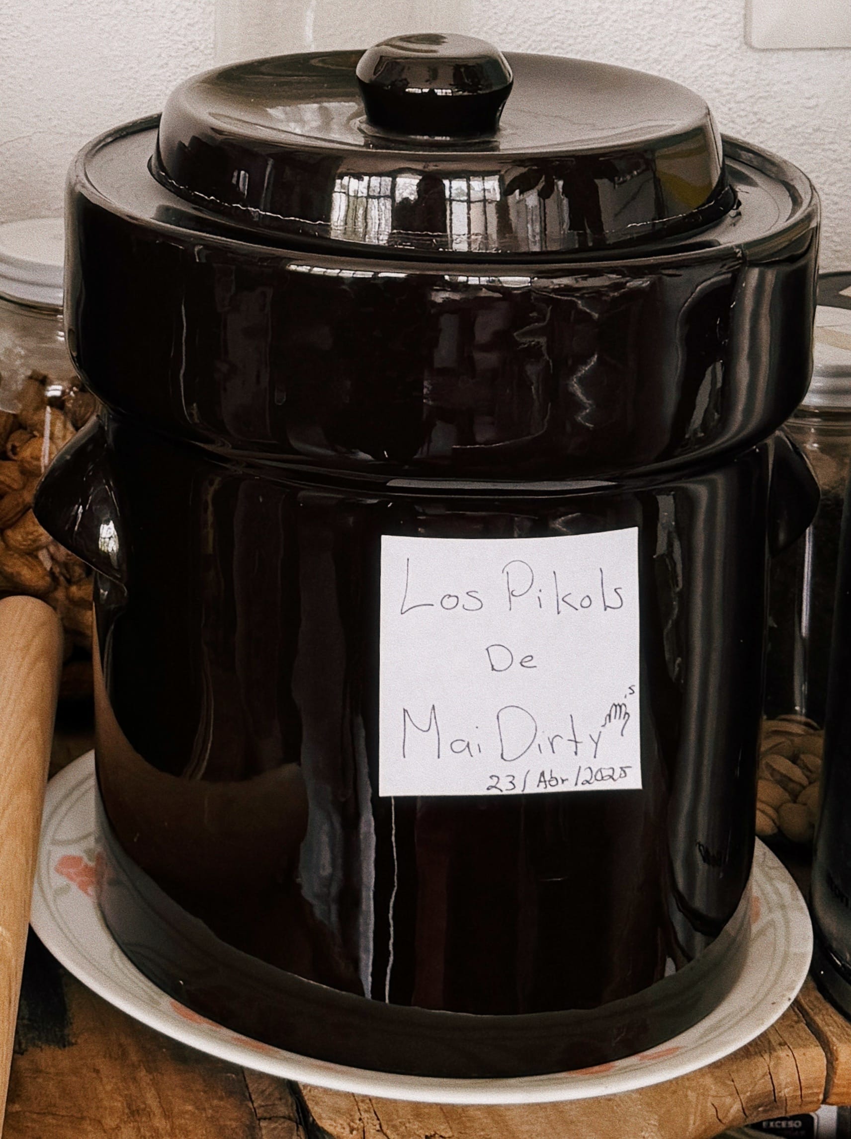 crock-pepinillos-mai-dirty-hands.JPG