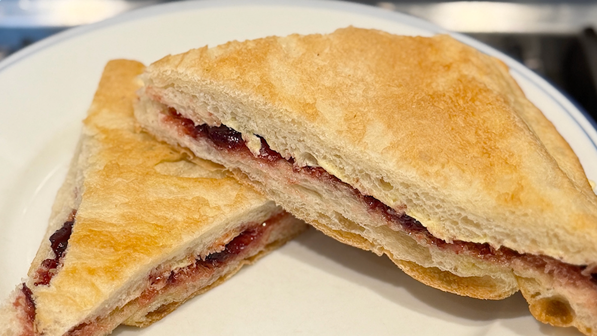 Get into it...with sandwiches & chips