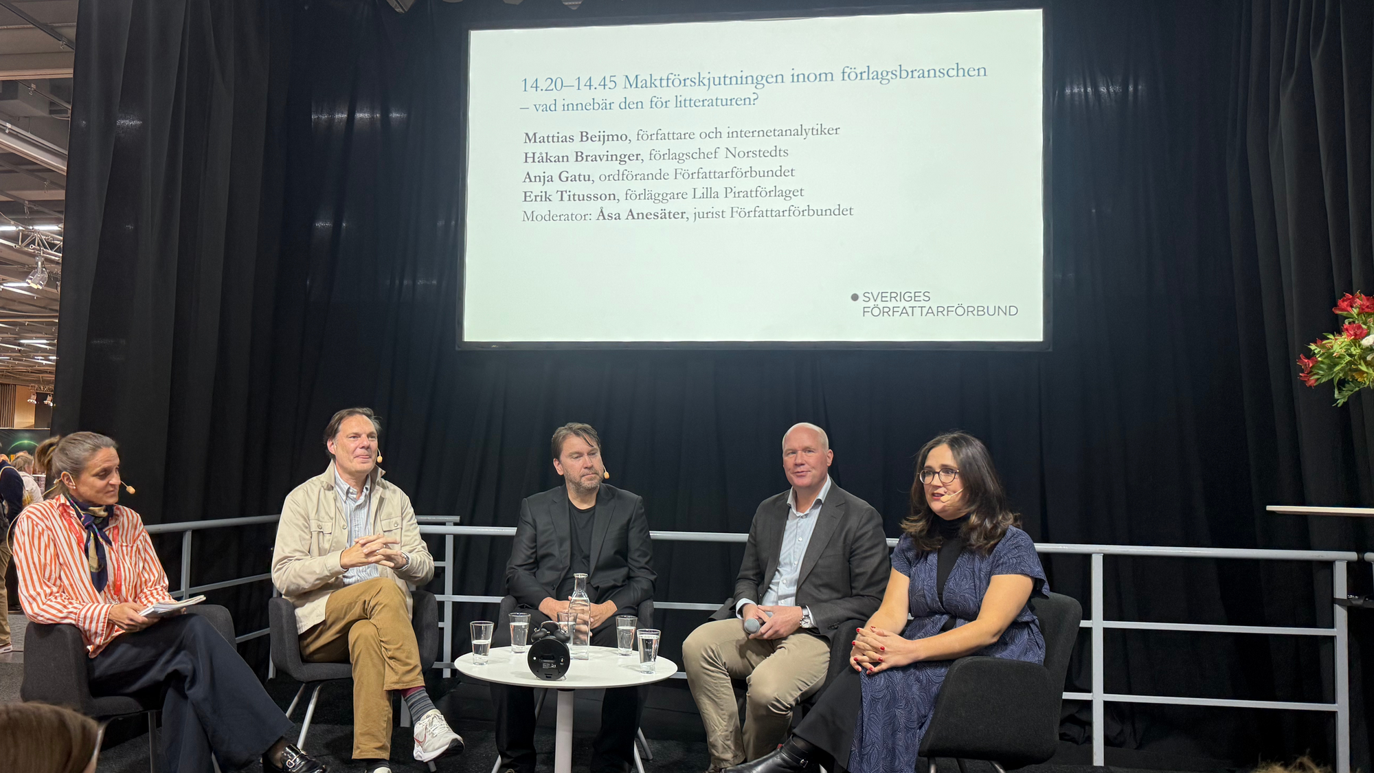 En bild på Mattias Beijmo, Håkan Bravinger, Anja Gatu, Erik Titusson och Åsa Anesäter
