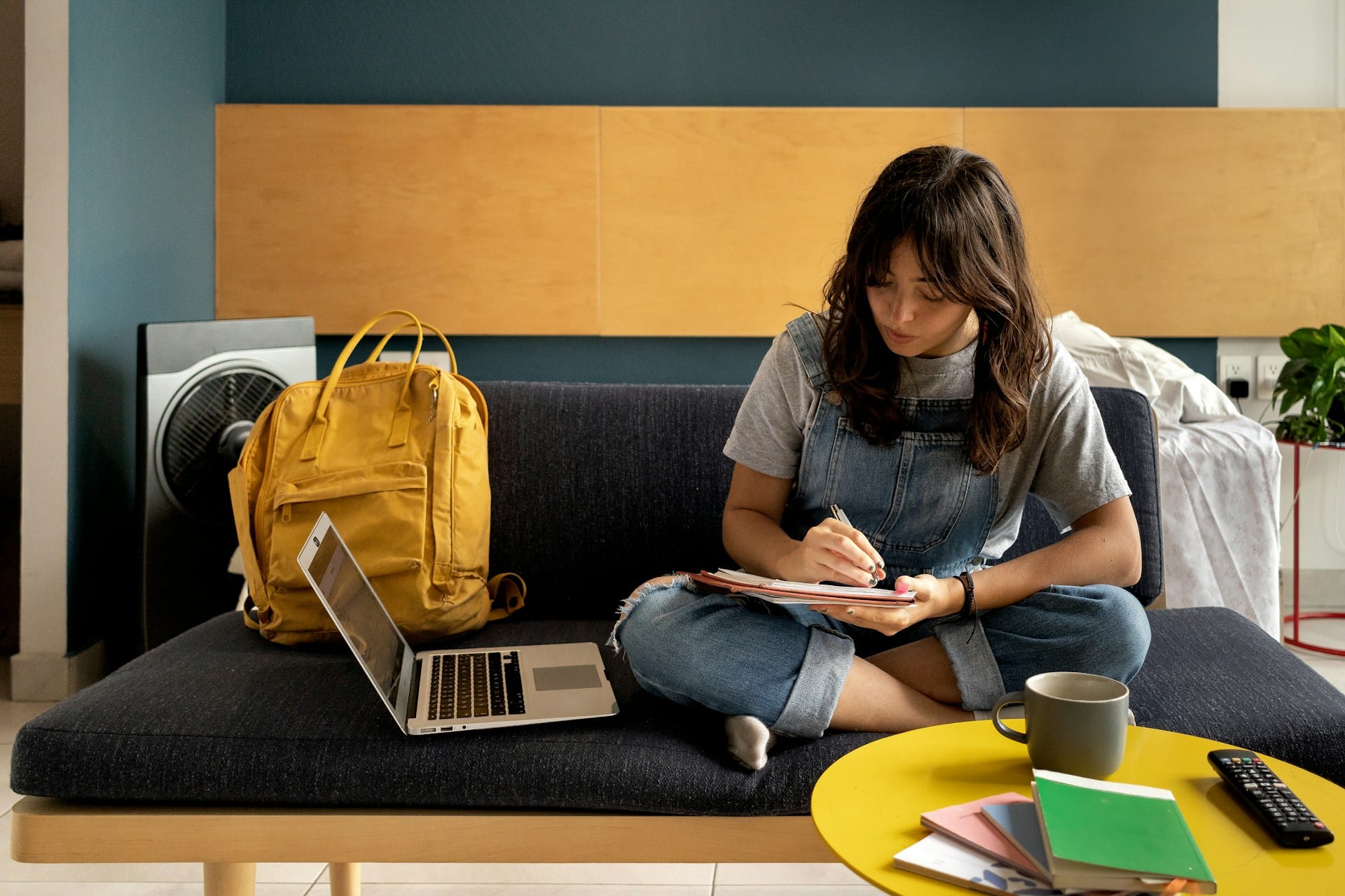 AI for Students: Enhancing Learning and Academic Performance