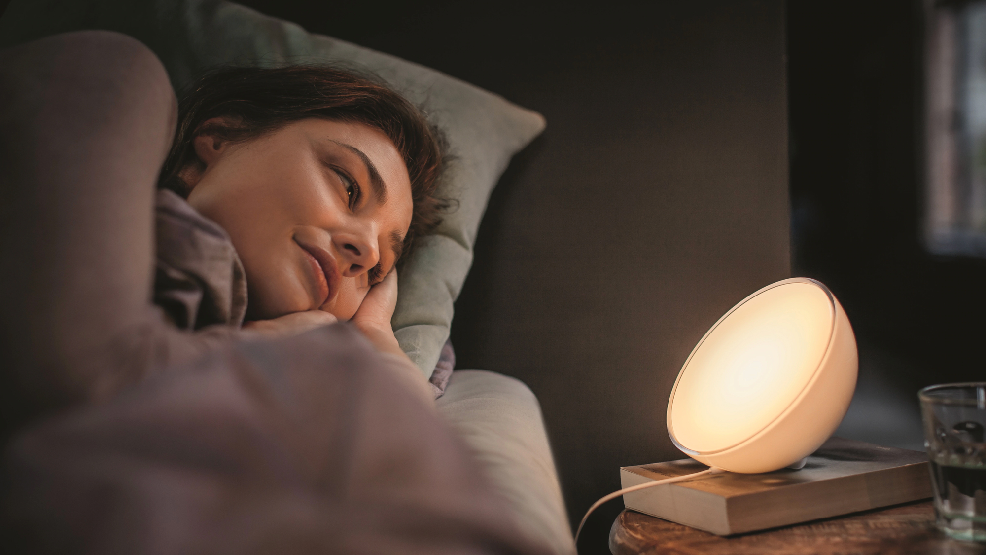 Philips Hue Go Portable Table Lamp V2