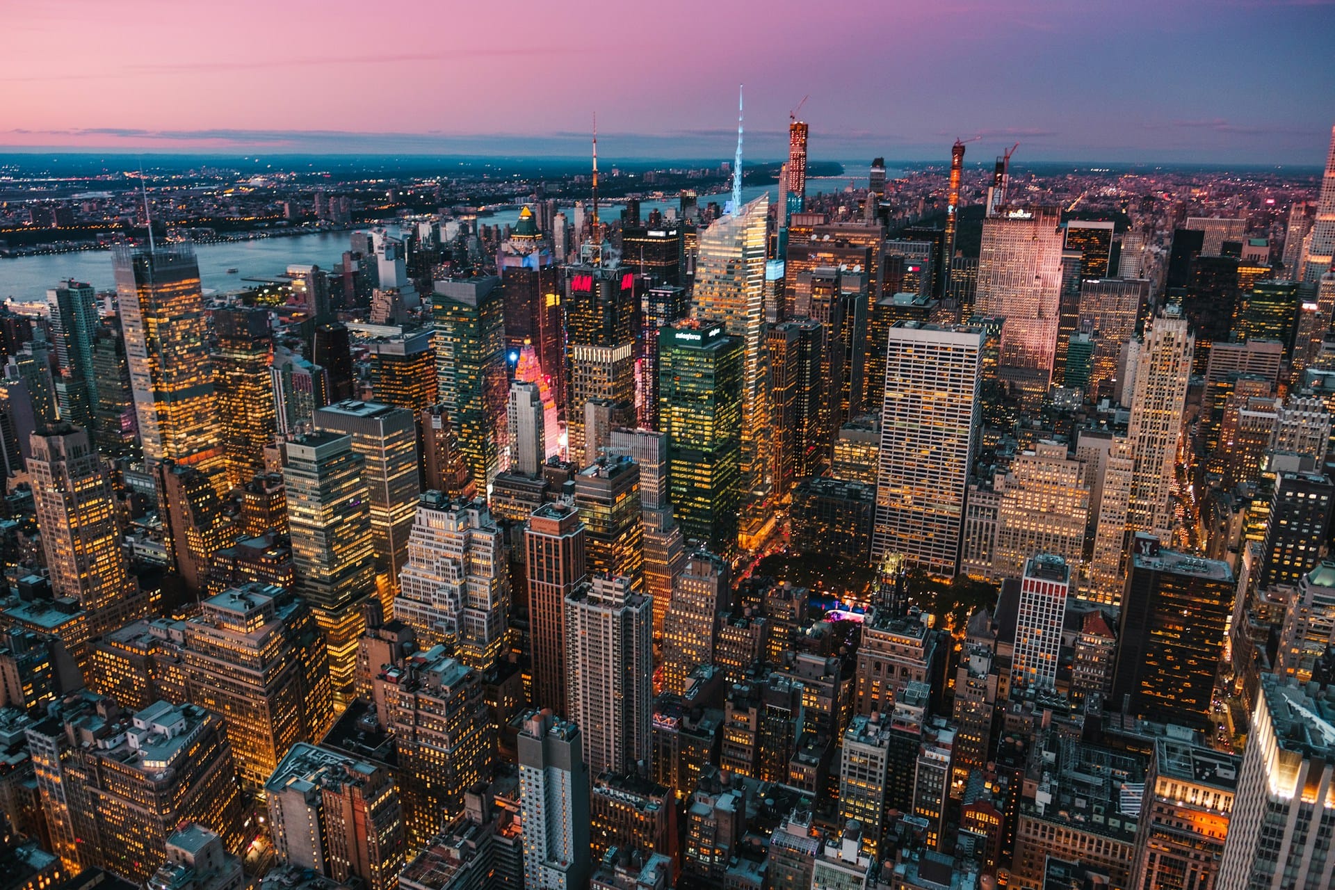 Business AI Adoption: Small Business vs. Enterprise
