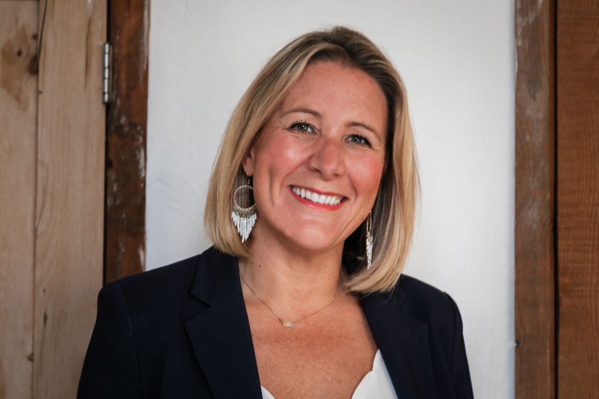 From Widowed with Two Young Children to The UK's First Widow Coach: Karen Sutton on Building "Finding Hope in Widowhood," Hosting The Widow Podcast, and Why "It Wasn't Just Him I Lost, It Was the Version of Me That He Knew"