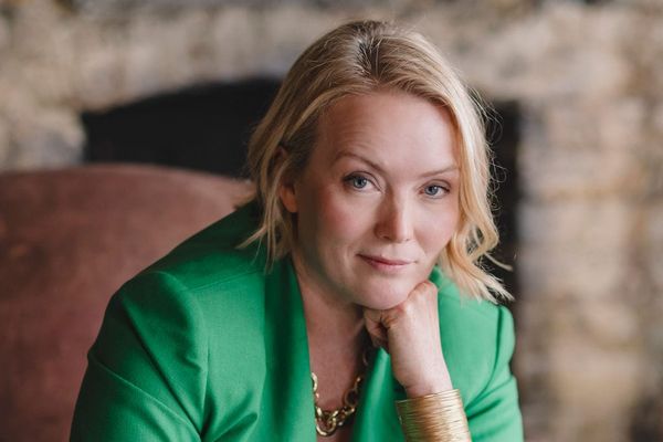 From "You Have No Presence" to 11 Million Views: How Caroline Goyder Built The Gravitas Method by Teaching What She Had to Learn