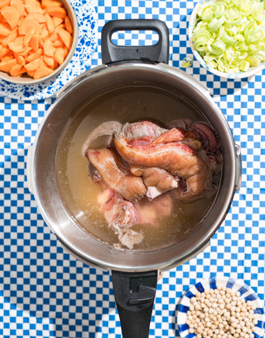 Svineknoke i trykkoker