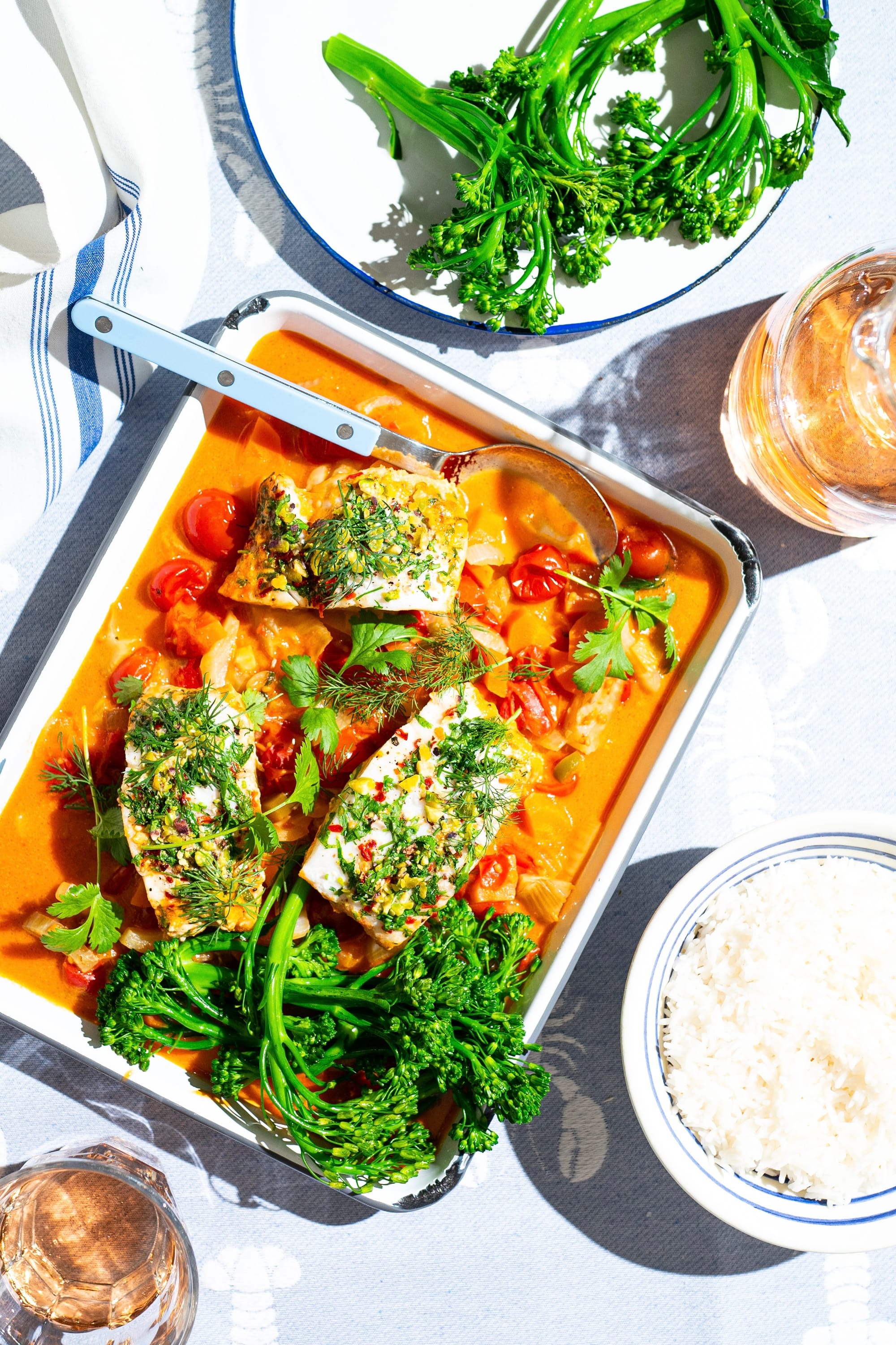 Oppskrift på torsk i tomatsaus i trykkoker, under trykk, kokebok, pihvi